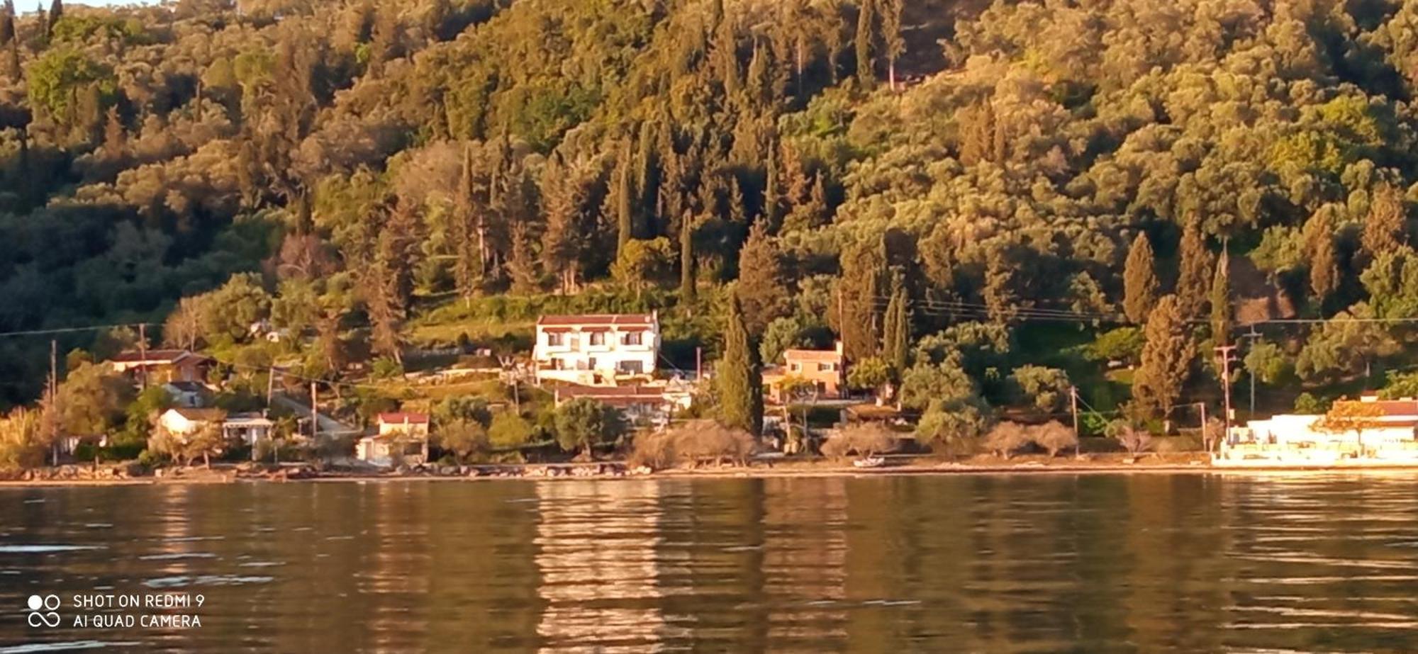 Aliki Studios Букари Экстерьер фото
